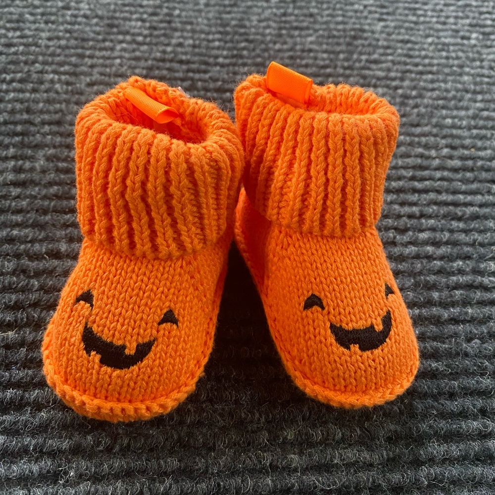 Orange Knit Happy Pumpkin Baby Booties 0-3mo
